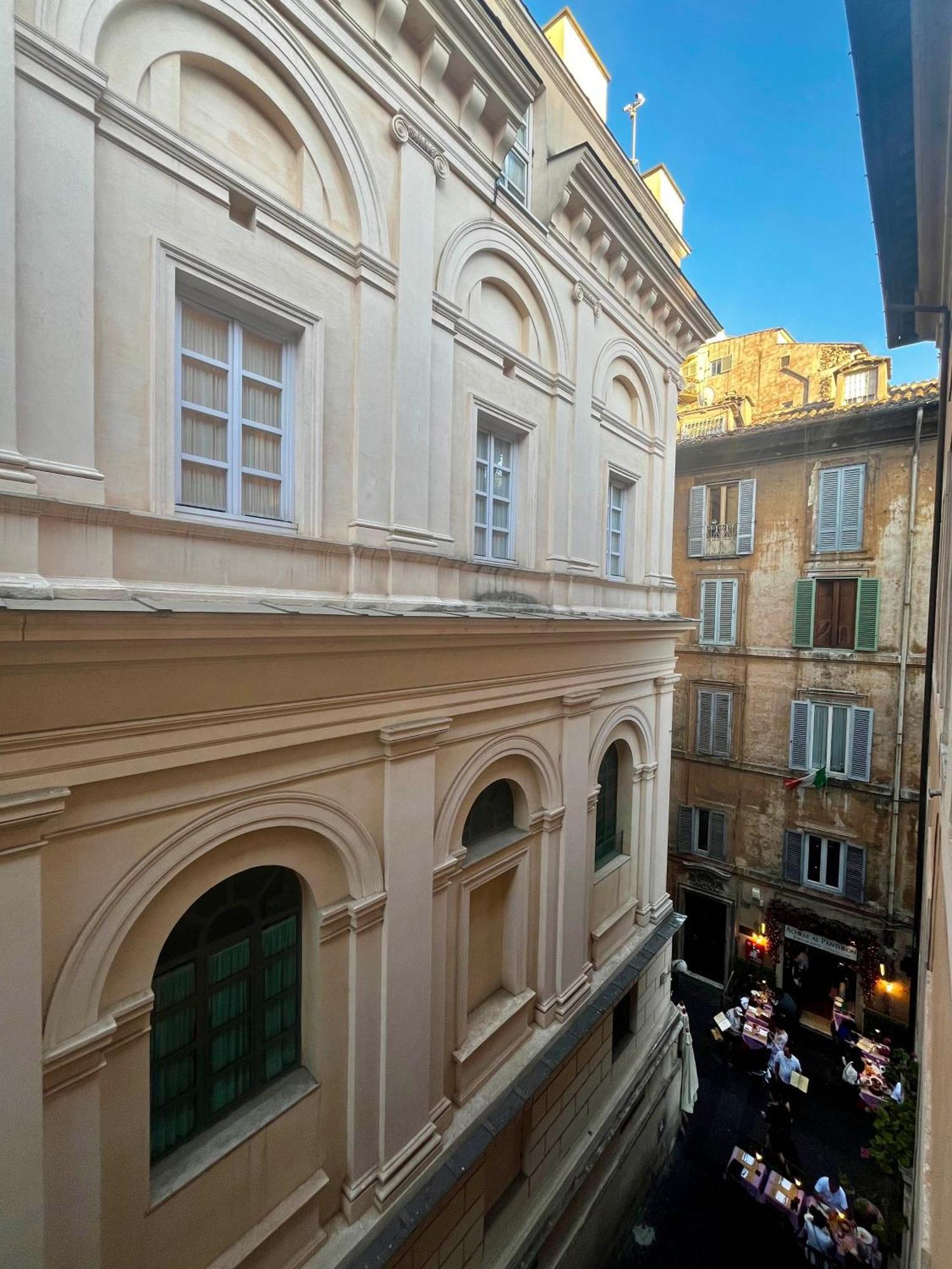 Pantheon 15 Hotel Rome Bagian luar foto